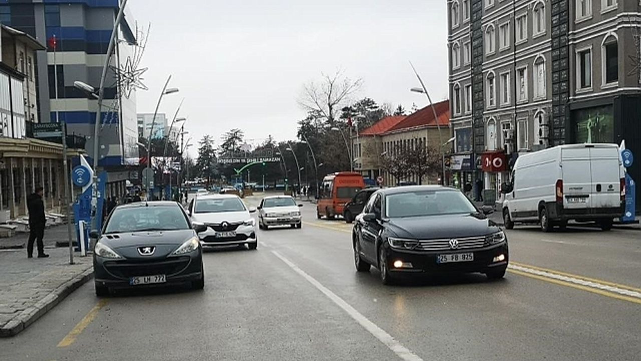 Erzurum''da bir ayda 2 bin araç devredildi