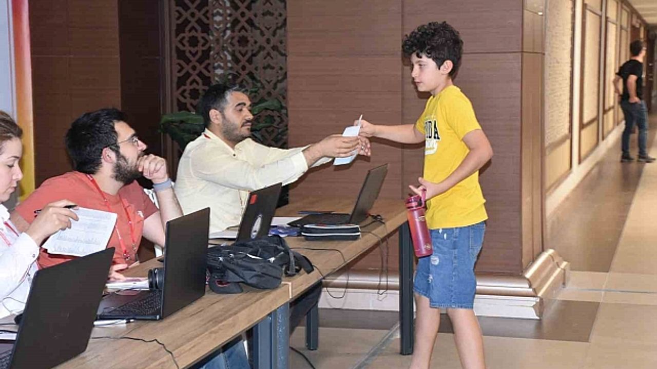 Geleceğin Türkiye''si için ter döktüler