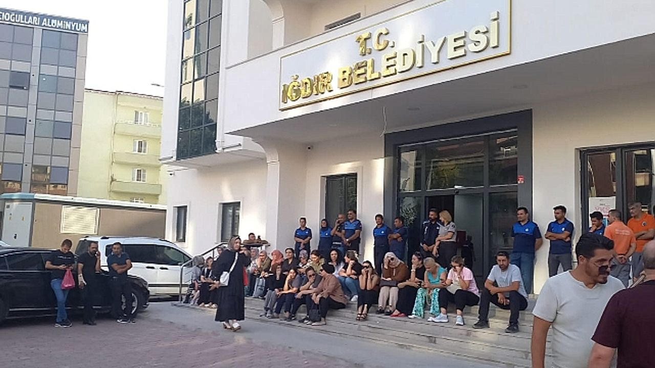 Iğdır Belediyesinde İşten Çıkarma Gerginliği