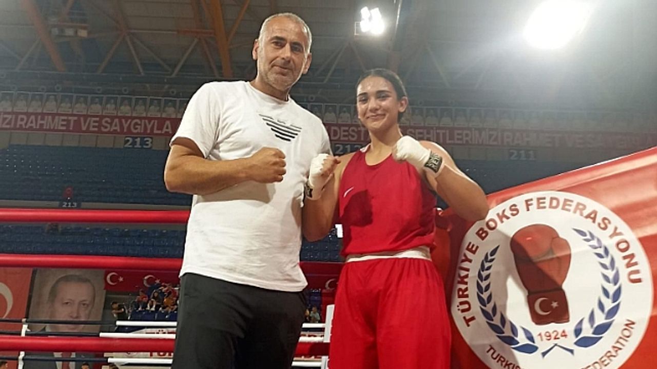 Milli Boksörün Kızı Türkiye Şampiyonu Oldu