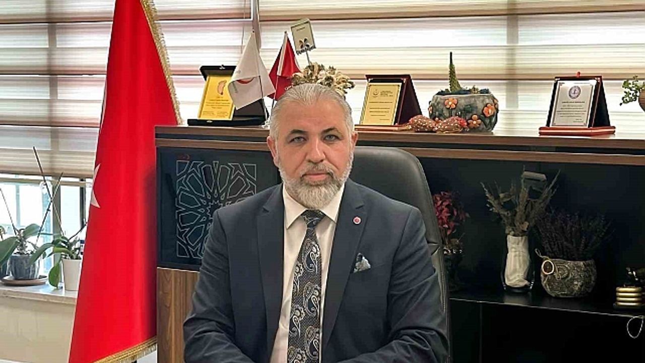 İl Sağlık Müdürü Sarıkaya: "Hamile kadınlar yazın günde 12-15 bardak su içilmelidir"