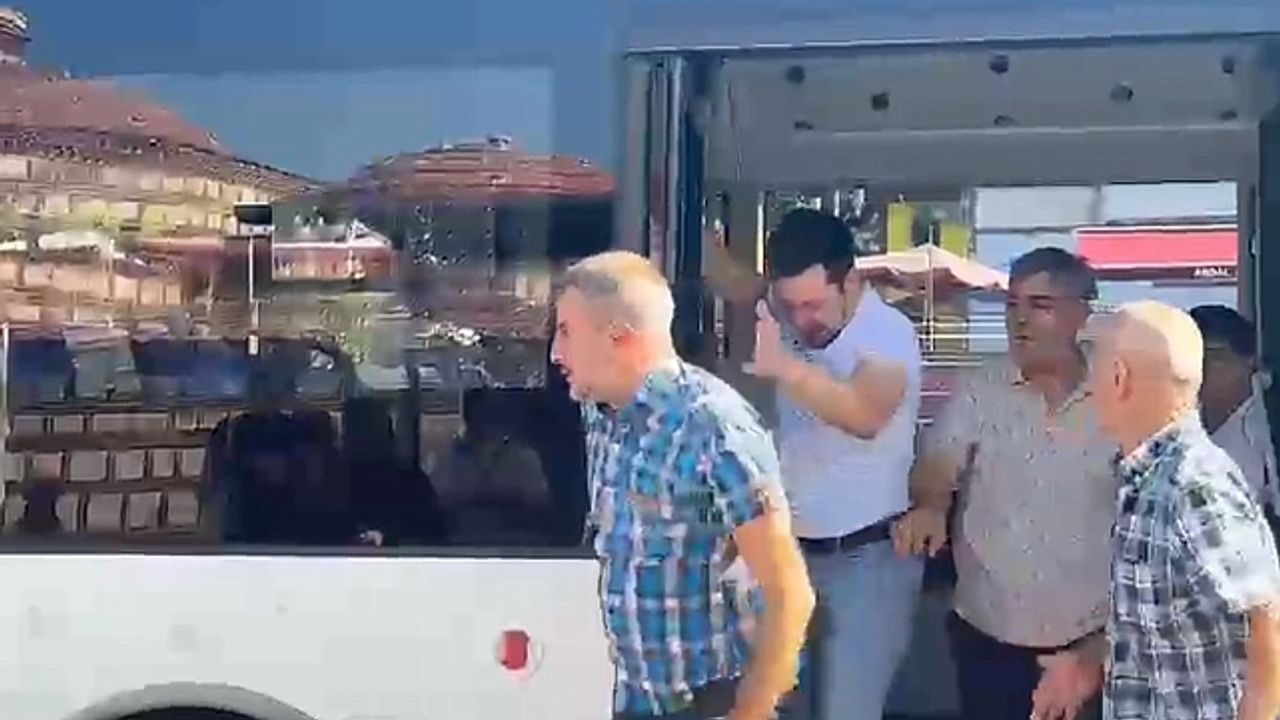 Otobüste yer kavgası