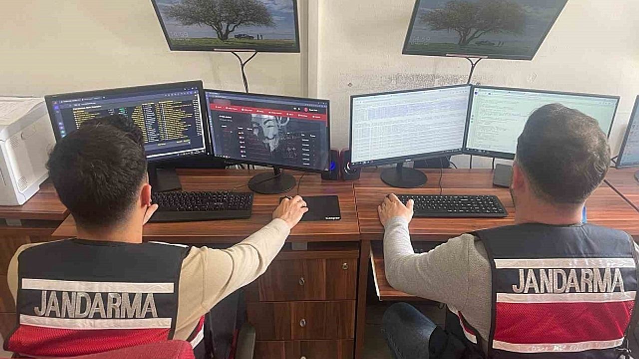 Aydın''da siber operasyon:12 şüpheli hakkında adli işlem başlatıldı