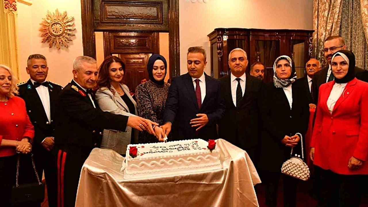 Ardahan''da Cumhuriyet Bayramı kabul töreni düzenlendi