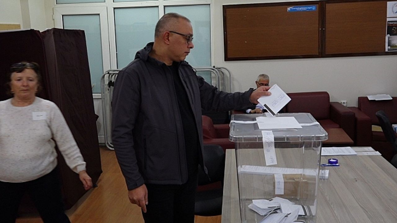 Bulgaristan seçimleri için Türkiye''deki çifte vatandaşlar sandık başında