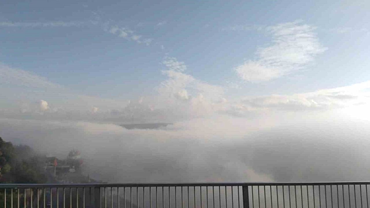 İstanbul Boğazı''nda sis etkili oluyor