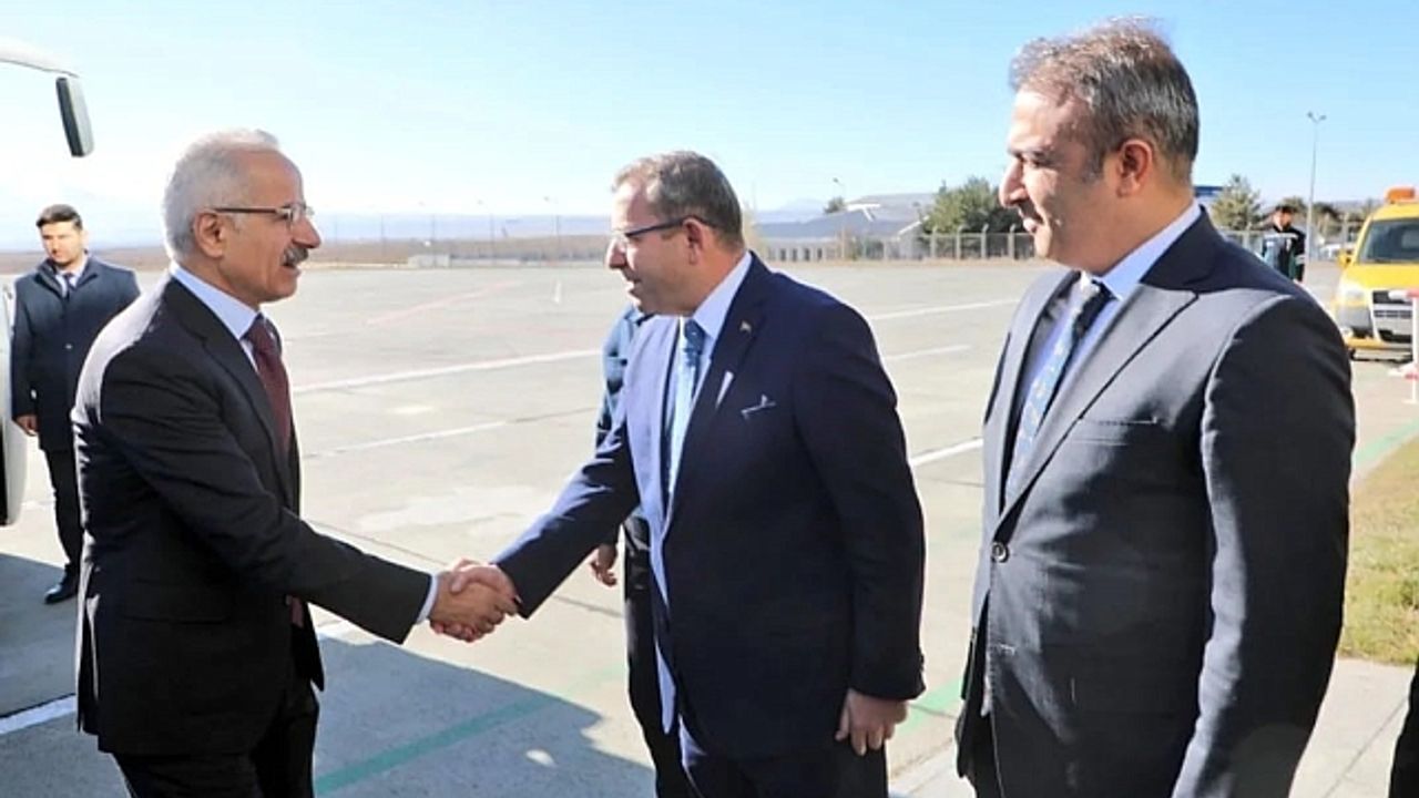 Bakan Uraloğlu Kars''ta