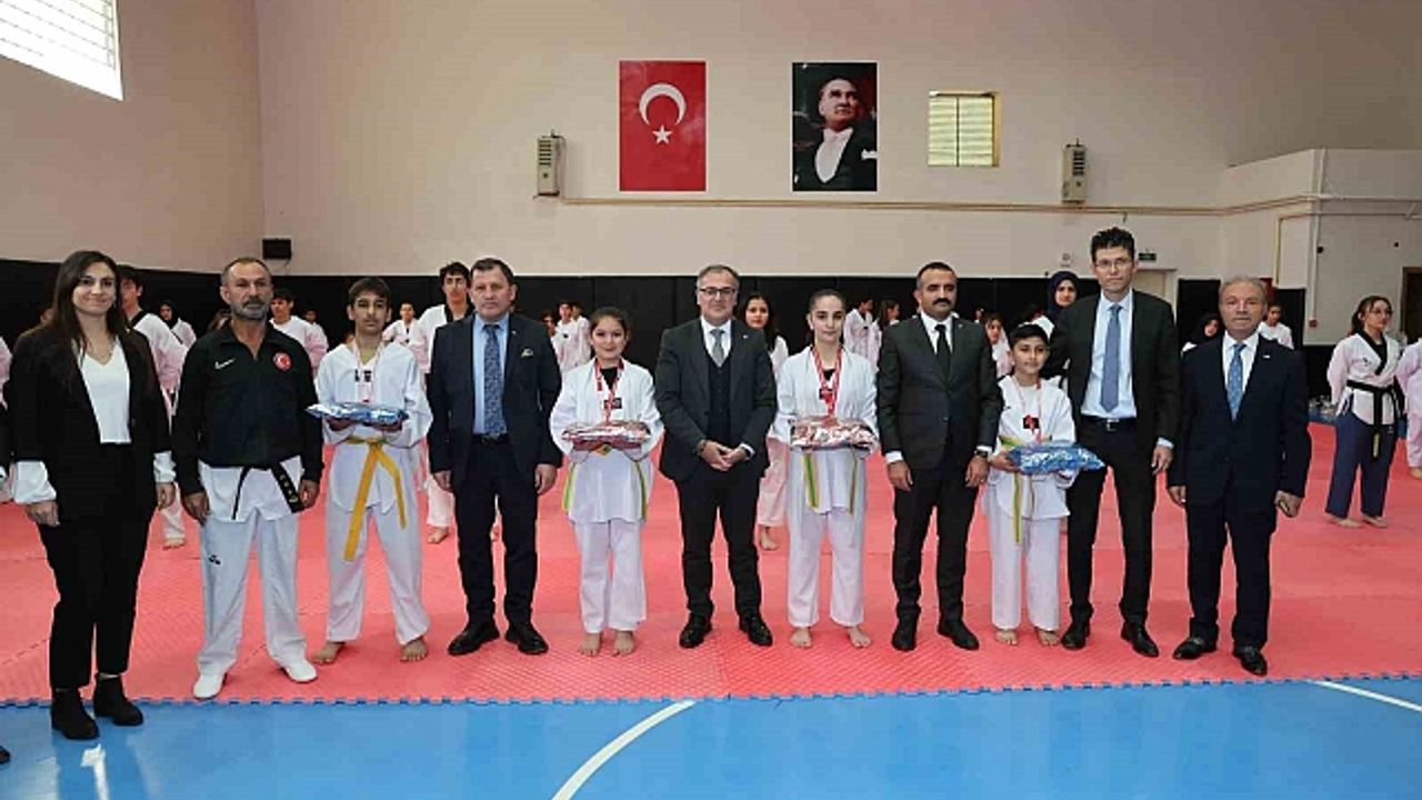 Başkan Özdoğan: "Spor ahlakı ve disiplin ile yeni nesiller yetiştiriyoruz"