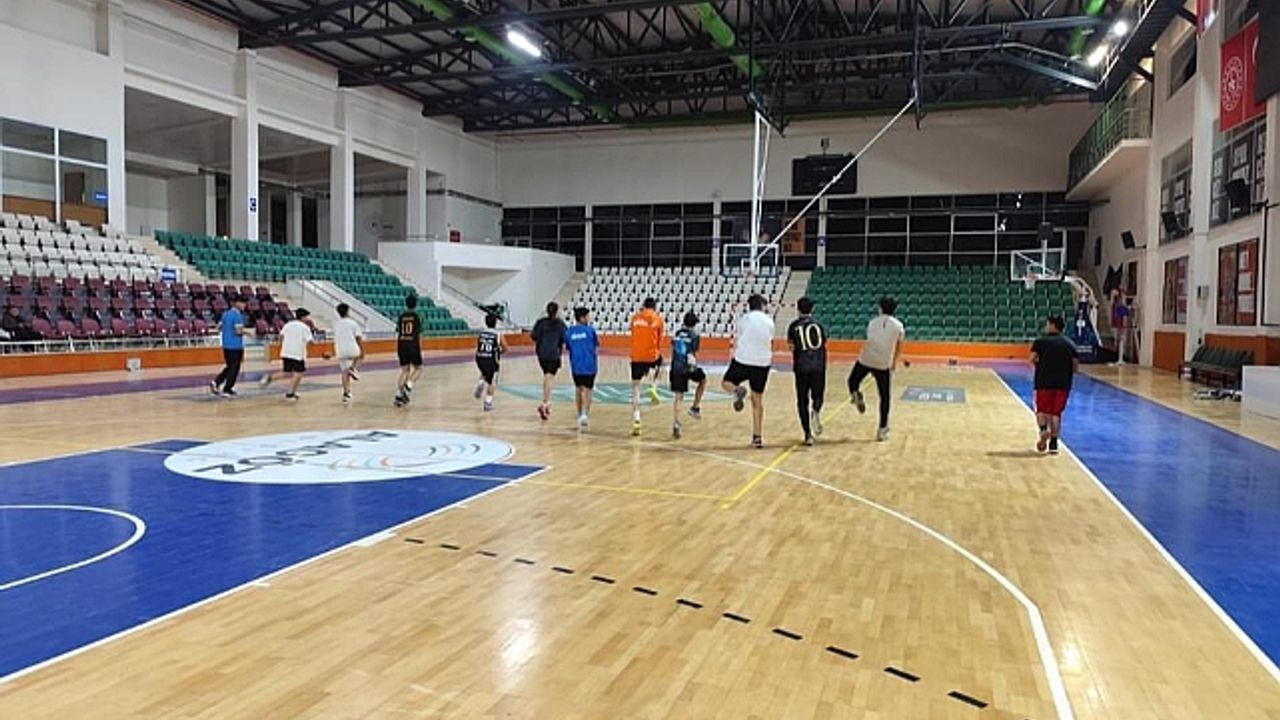 GSB Spor Okulları"nda Basketbol Kursları Devam Ediyor
