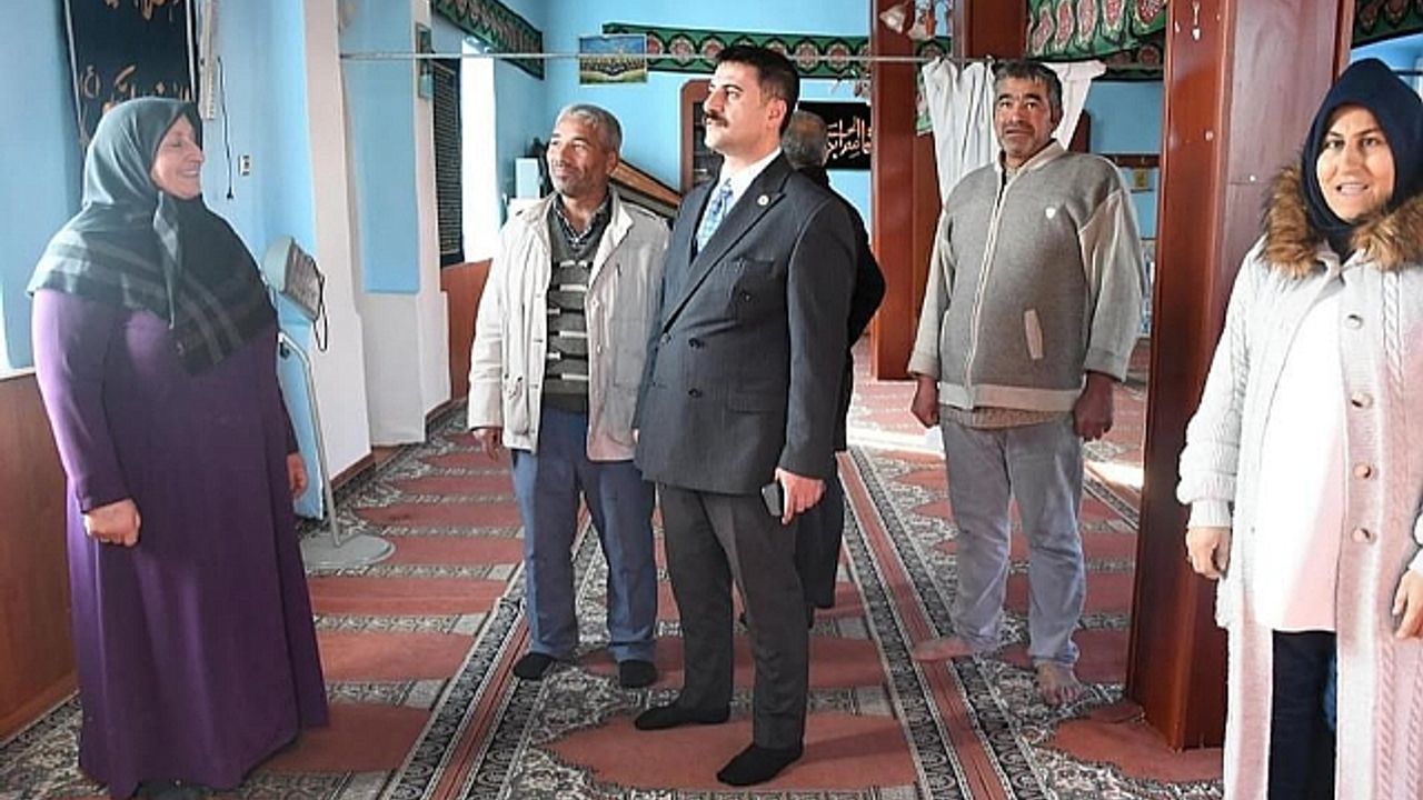 Kaymakam Aydın, Zeynebiye Camii Bahçesindeki Taziye Evi İnşaatını İnceledi