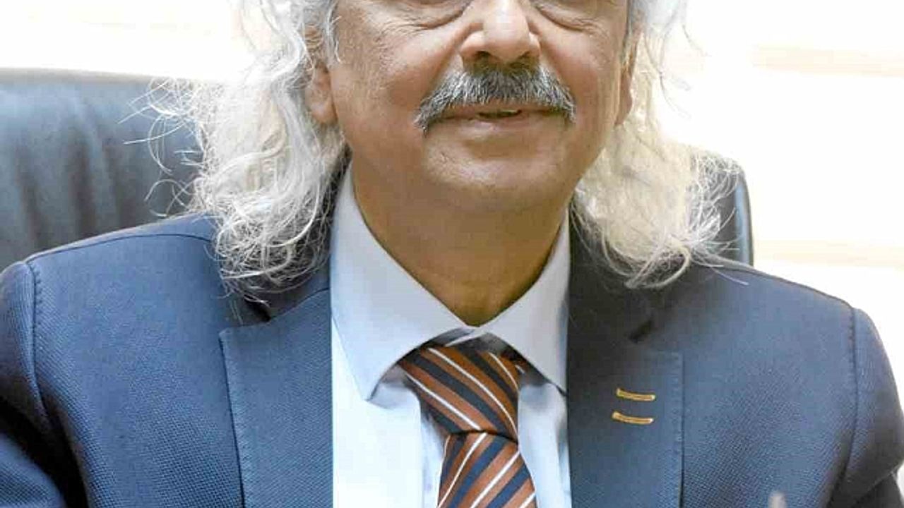 Özden: "Mustafa Kemal''i anlamak, Cumhuriyet''e sahip çıkmaktır"