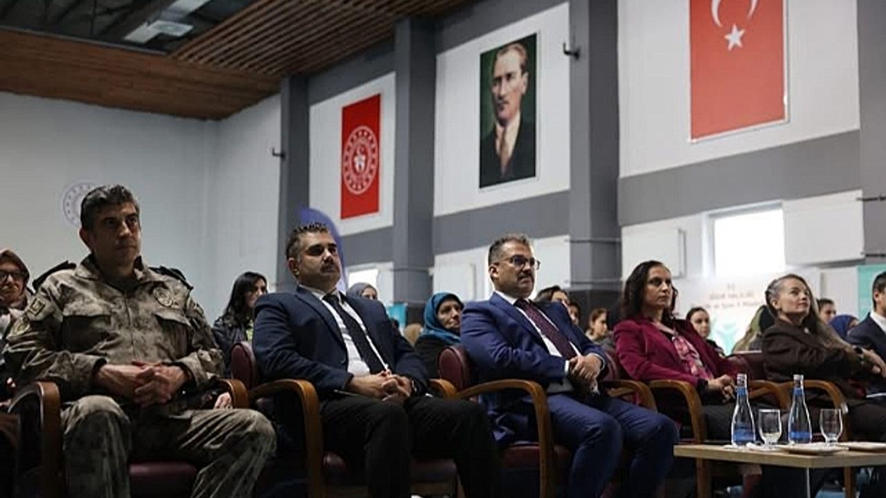 Dünya Kadın Hakları Günü Iğdır"da Kutlandı