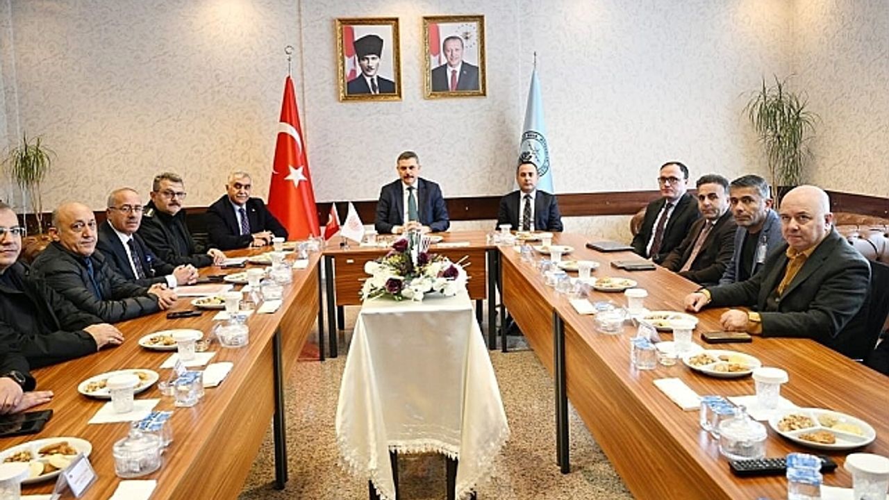 Erzurum''da havaalanı kış tedbirleri zirvesi