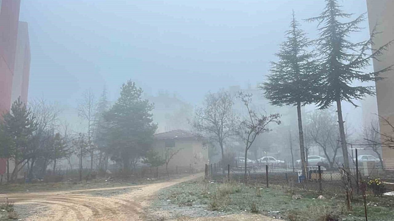 Eskişehir güne yoğun sisle başladı