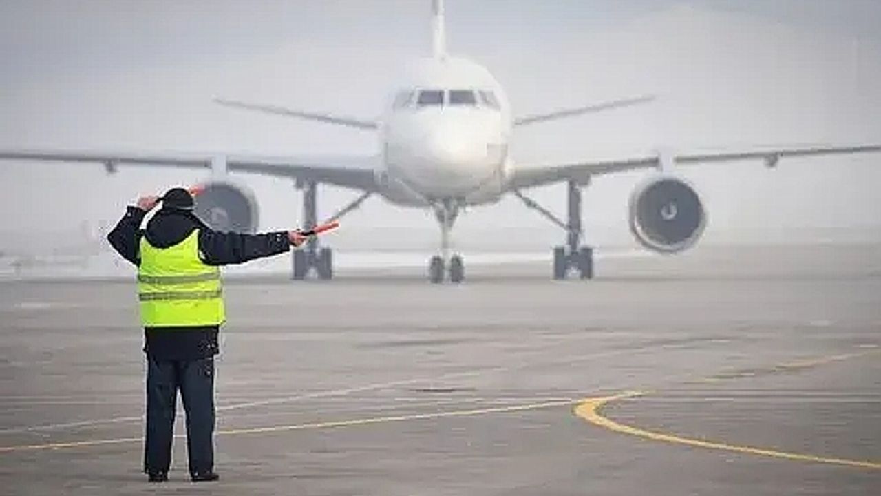 Iğdır''da sisli hava Uçak Seferini Aksattı