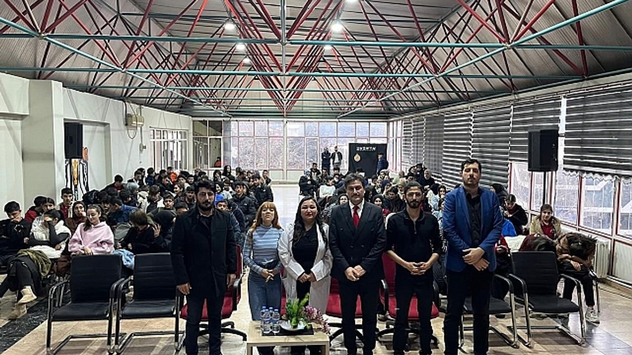 "Madde Bağımlılığı ile Mücadele ve Farkındalık" temalı tiyatro gösterisi gerçekleştirildi