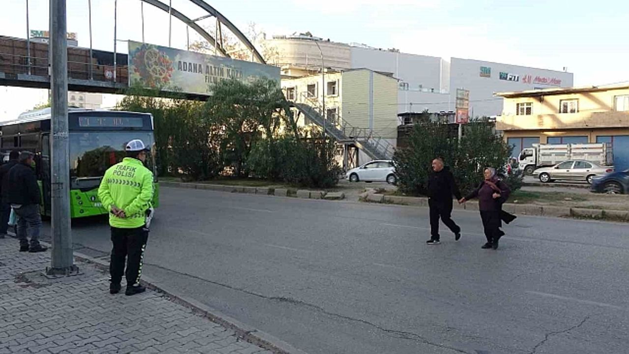 Trafik cezasından kurtulmak için "platinim var" savunması