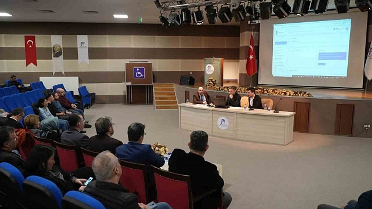 Türkiye''nin ilk Lisansüstü Eğitim Otomasyon Sistemi KBÜ''de tanıtıldı