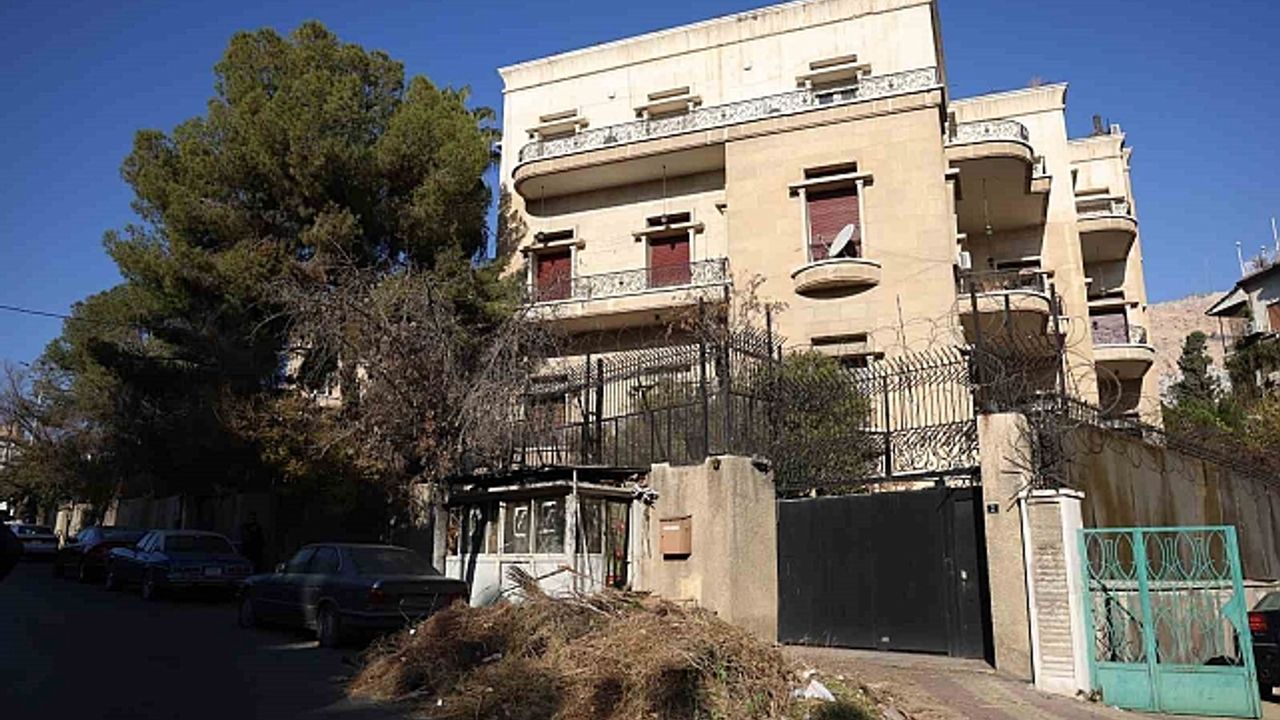 Türkiye''nin Şam Büyükelçiliği 12 yıl aradan sonra faaliyete geçiyor