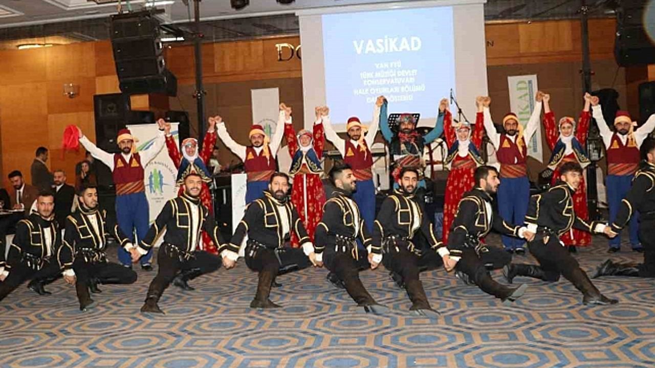 Van''da 4. Geleneksel Van Gecesi etkinliği