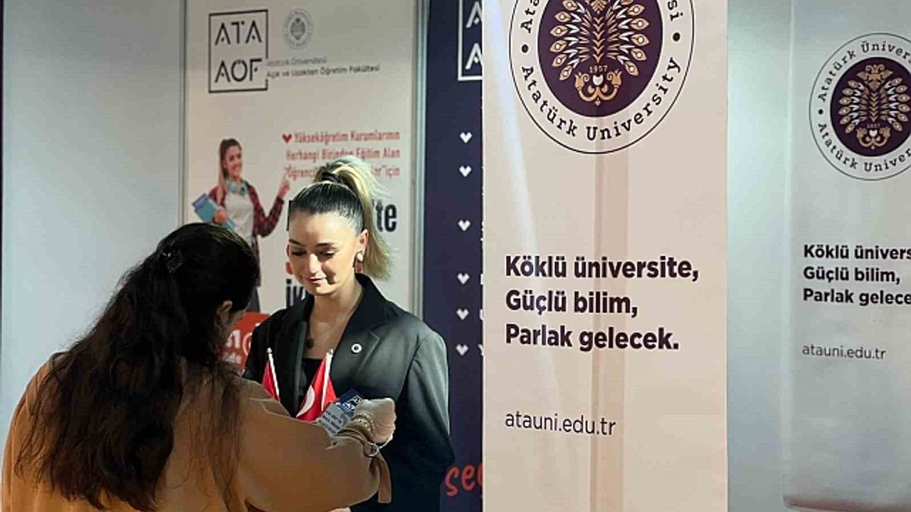 Antalya Erzurum Günlerinde Atatürk Üniversitesi standına yoğun ilgi