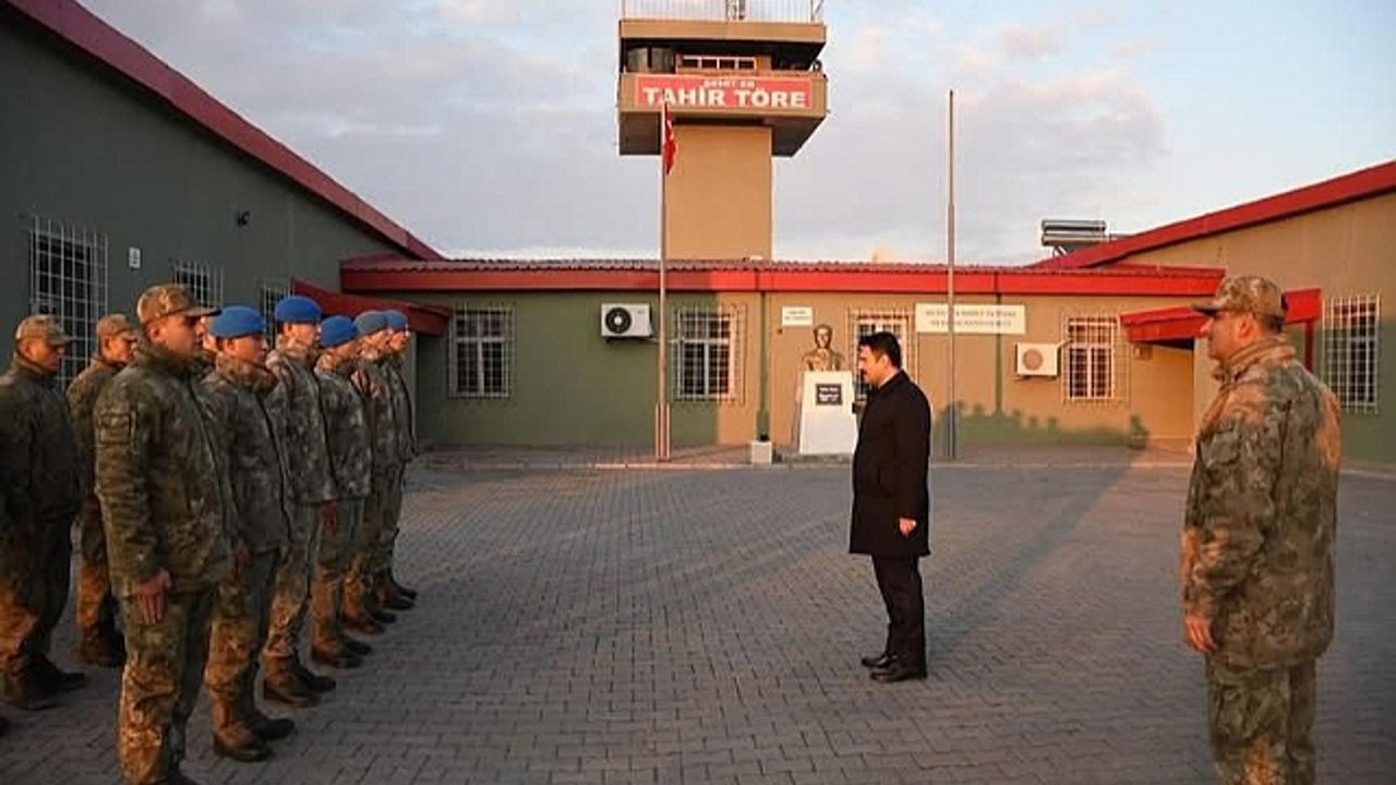 Aralık Kaymakamı Aydın"dan Yılbaşı Gecesi Görev Başındaki Personellere Ziyaret