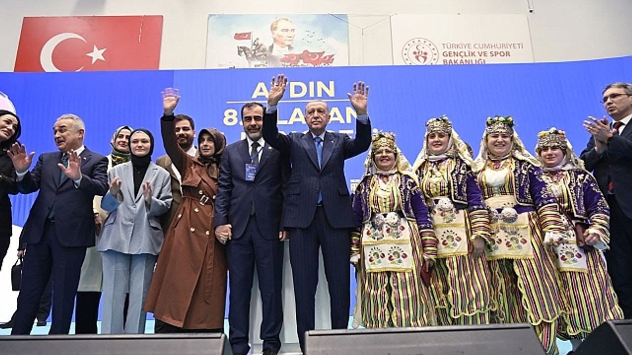 Başkan Erdem: "Hep halkın içinde ve sahada olacağız"