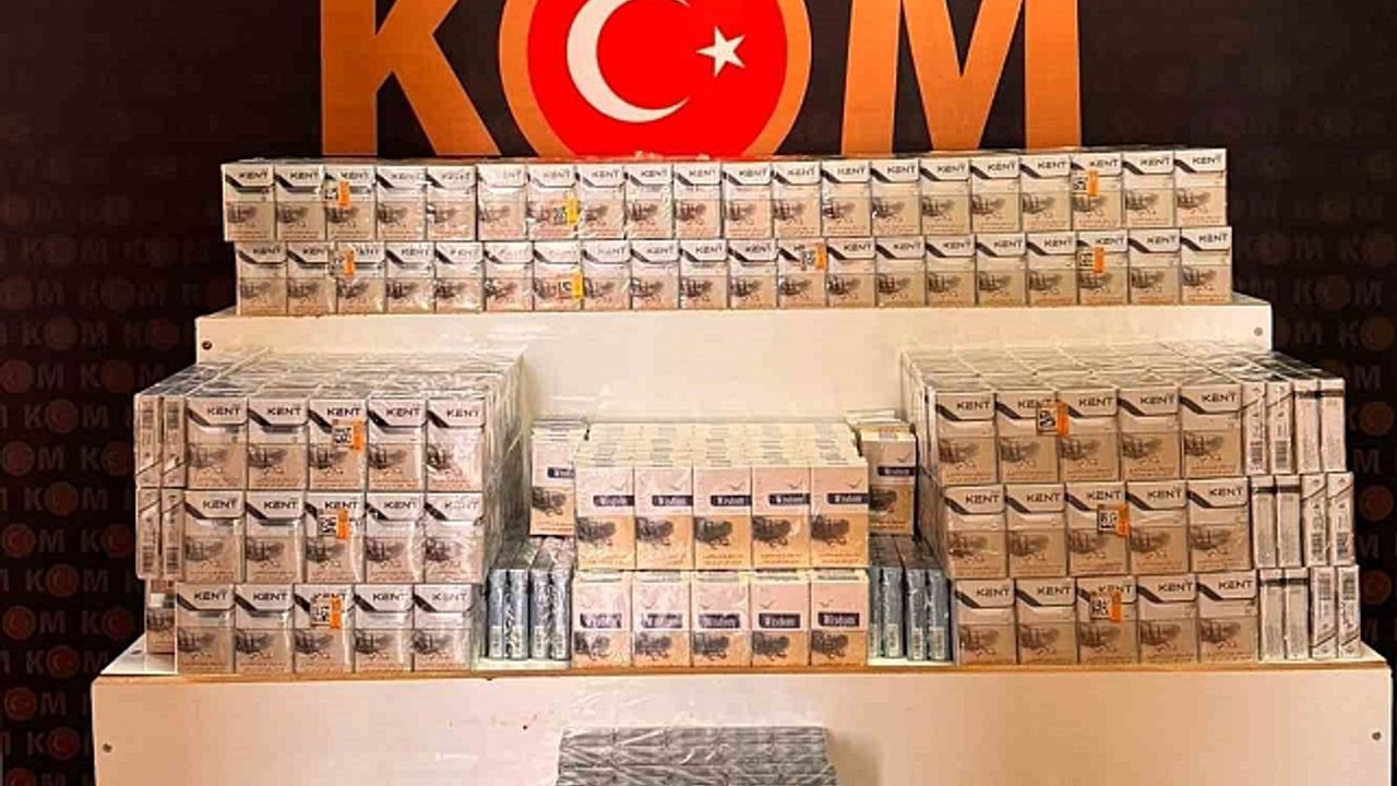 Erciş''te bin 700 paket gümrük kaçağı sigara ele geçirildi