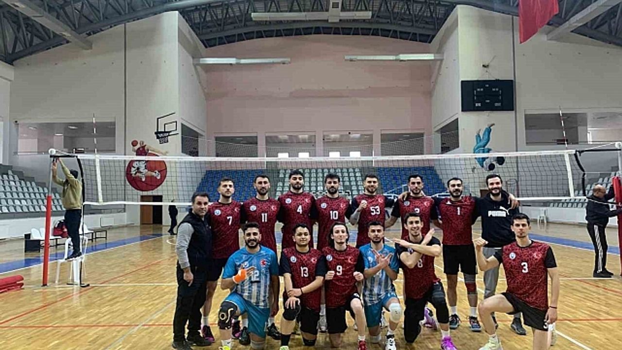 Erzurum Gençlik Spor Voleybol Kulübü deplasmandan 3 puanla dönüyor