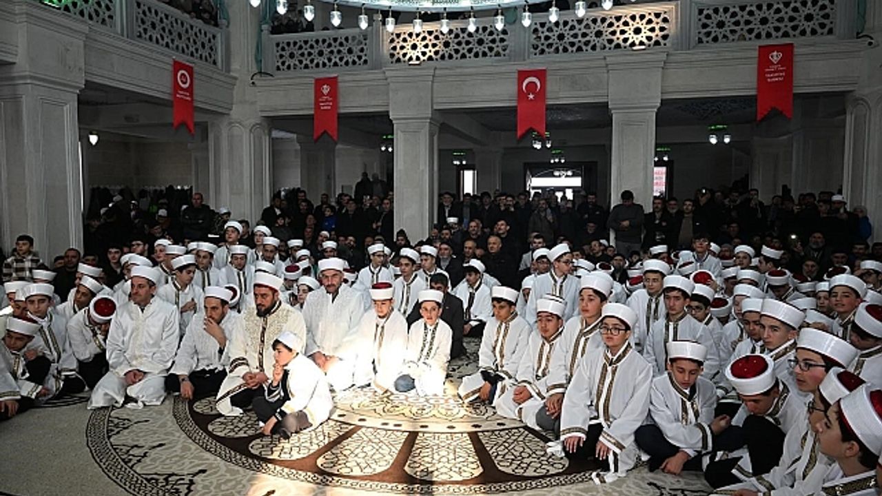 Erzurum''da 415 hafızın icazet heyecanı