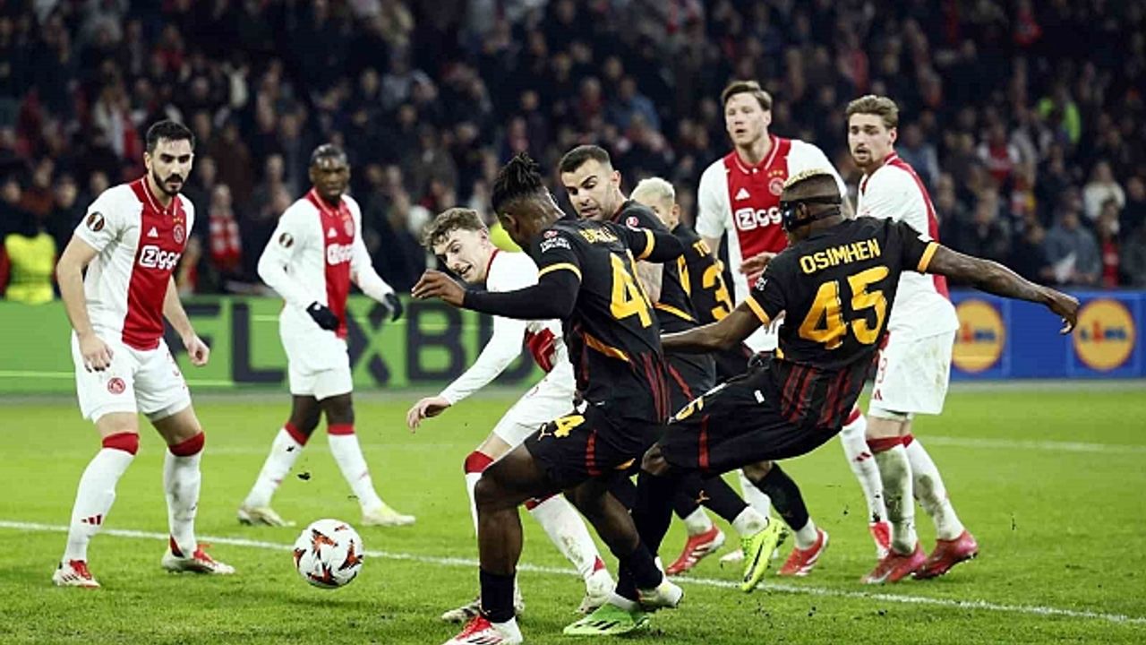 Galatasaray, UEFA Avrupa Ligi''nde play-off oynayacak