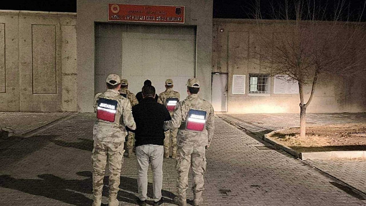 Jandarma"dan Göçmen Kaçakçılığı Operasyonu