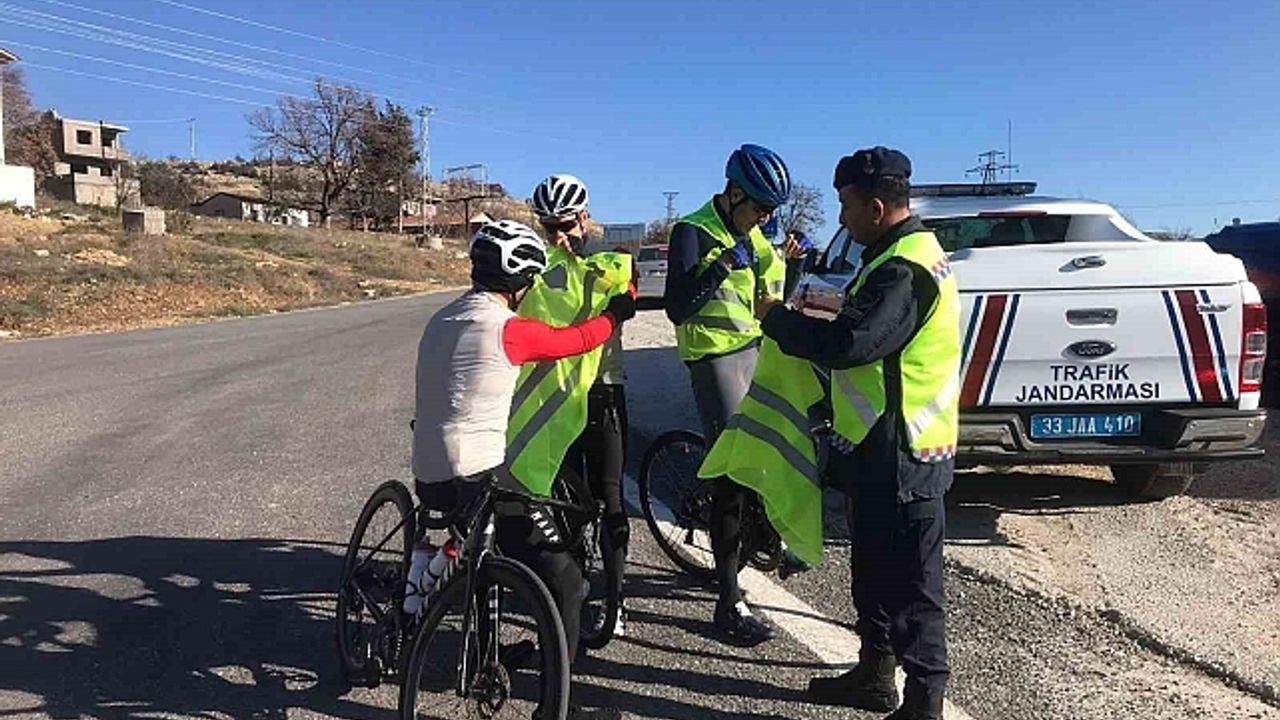 Mersin''de jandarma 5 ayda 50 bin kişiye ulaştı