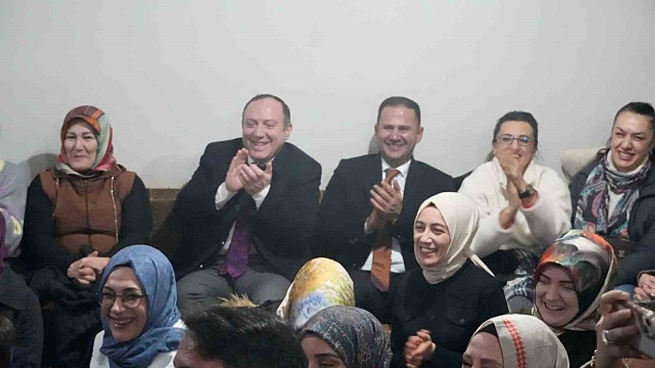 Öğretmen Akademileri''nde köy seyirlik oyunları