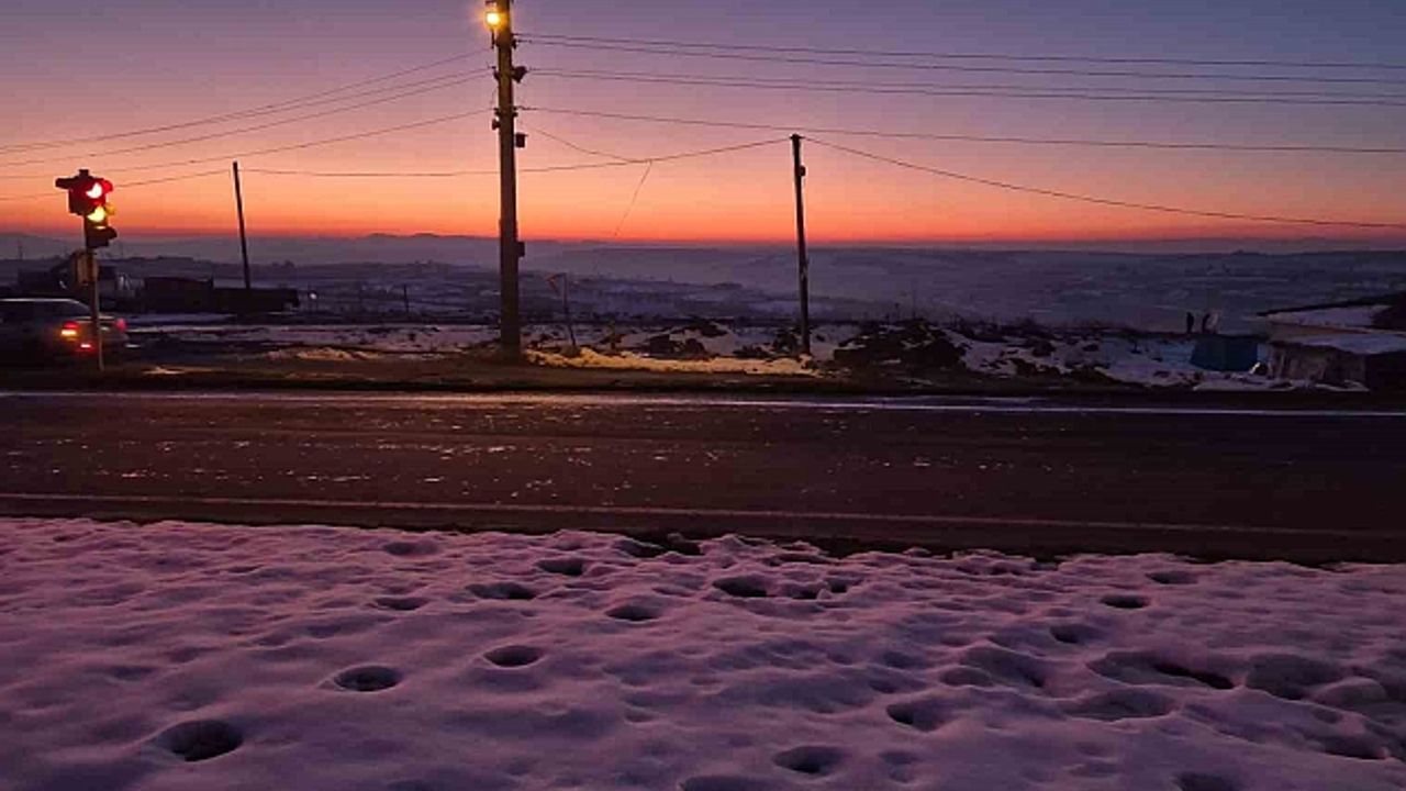 Tekirdağ''da gün batımında muhteşem görüntü: Kızıl ve beyazın dansı