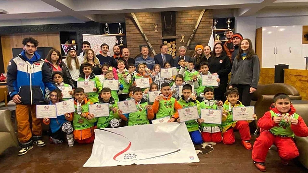 Yakutiye''de "Kar Tanesi" projesiyle öğrenciler kayak sporuyla buluşuyor