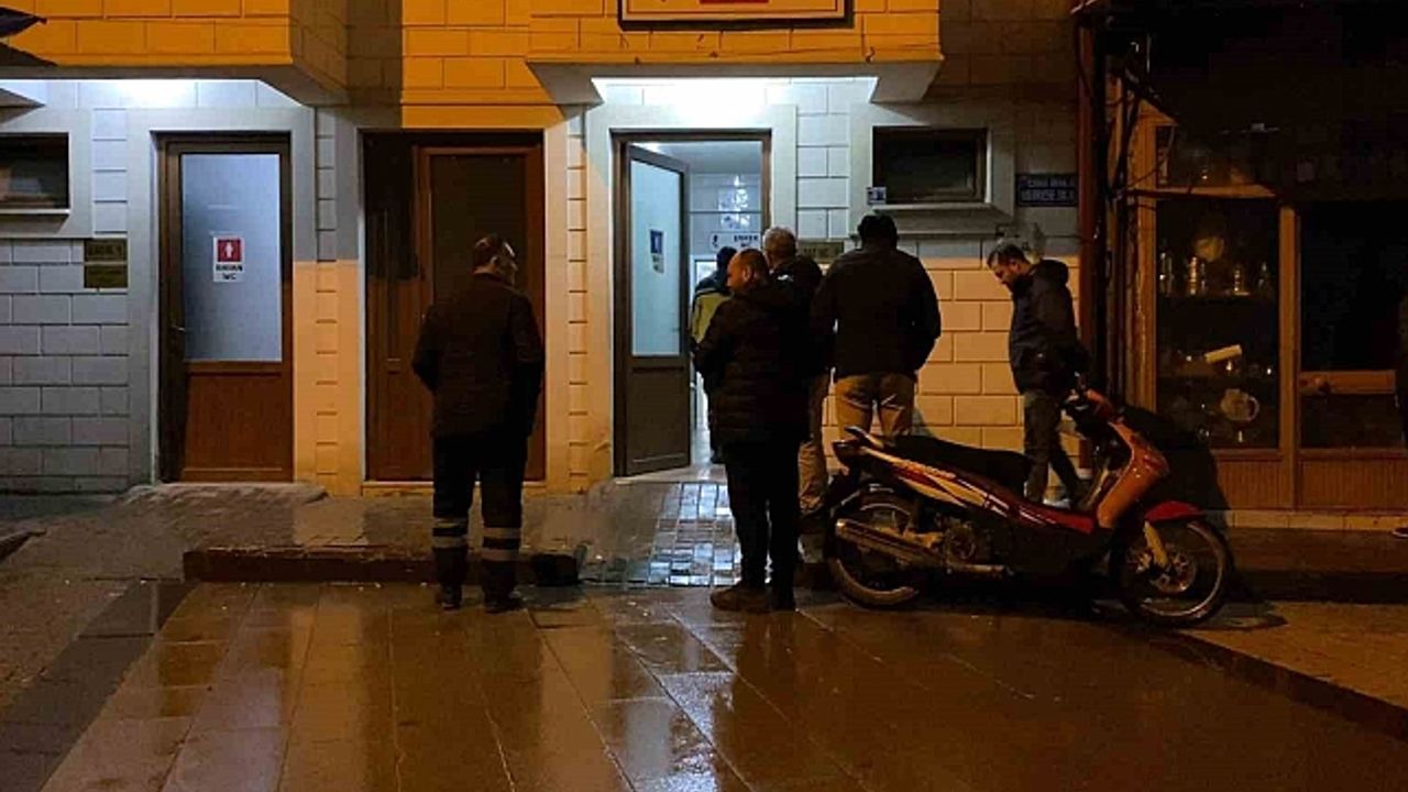 Yaşlı adam, tarihi caminin tuvaletinde ölü bulundu