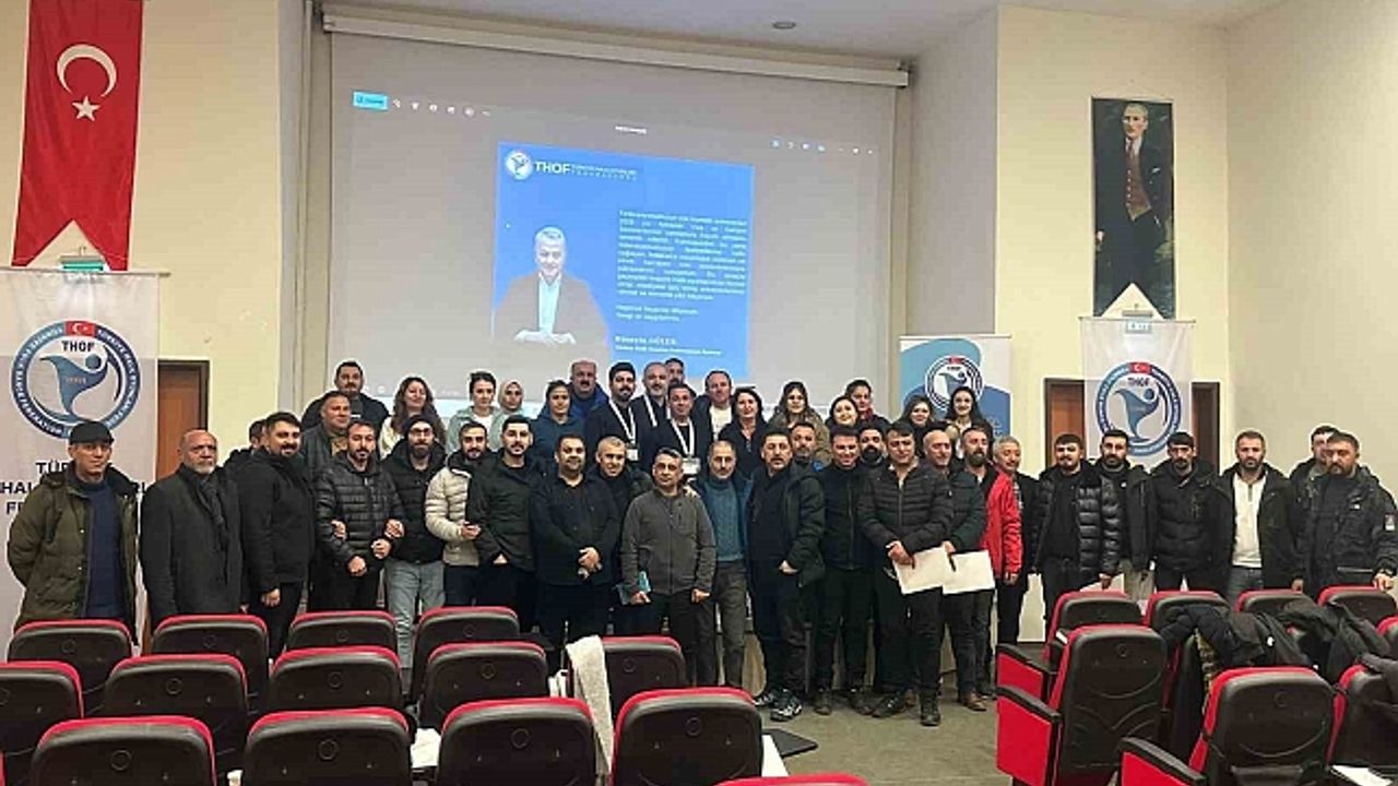 2025 yılı Halk Oyunları Antrenör Vize ve Gelişim Semineri Kars''ta yapıldı