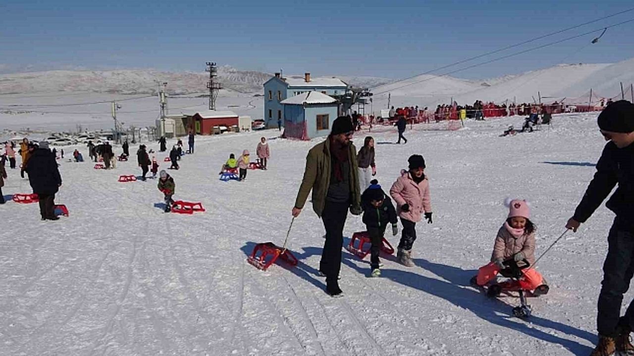 Abalı Kayak Merkezi''ne yoğun ilgi