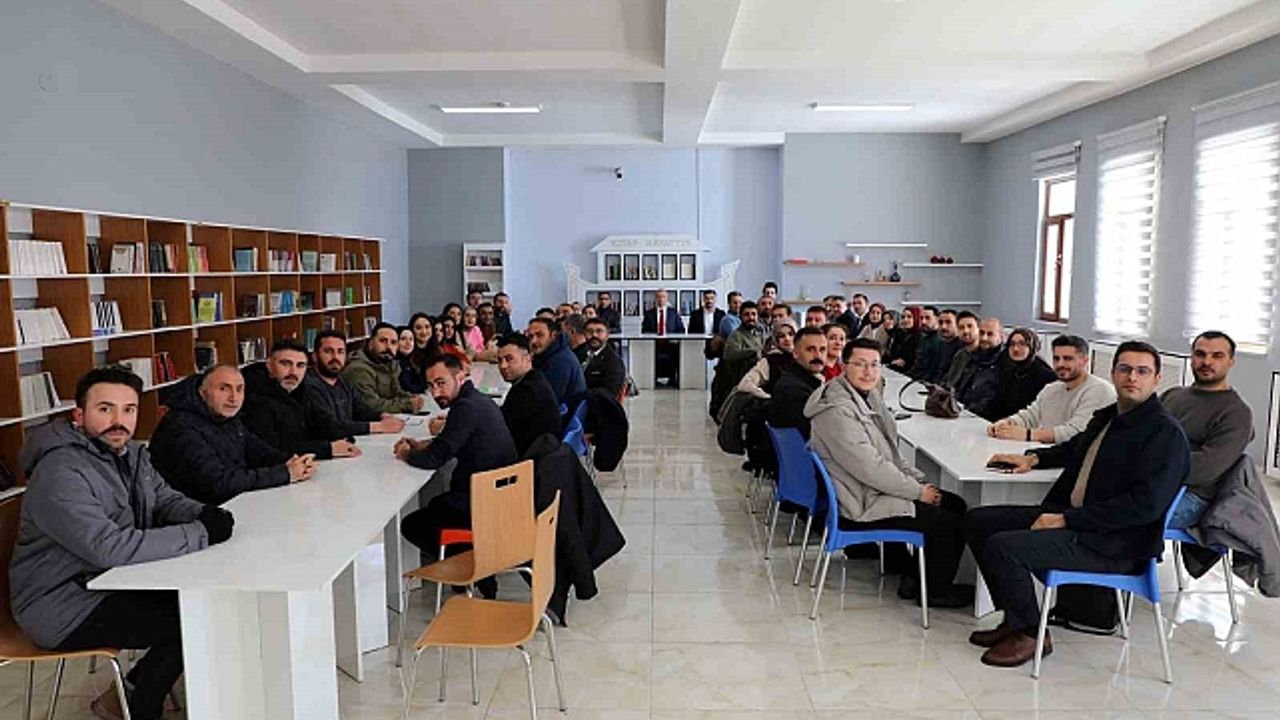 Ağrı''da Türkiye Yüzyılı Maarif Modeli değerlendirildi