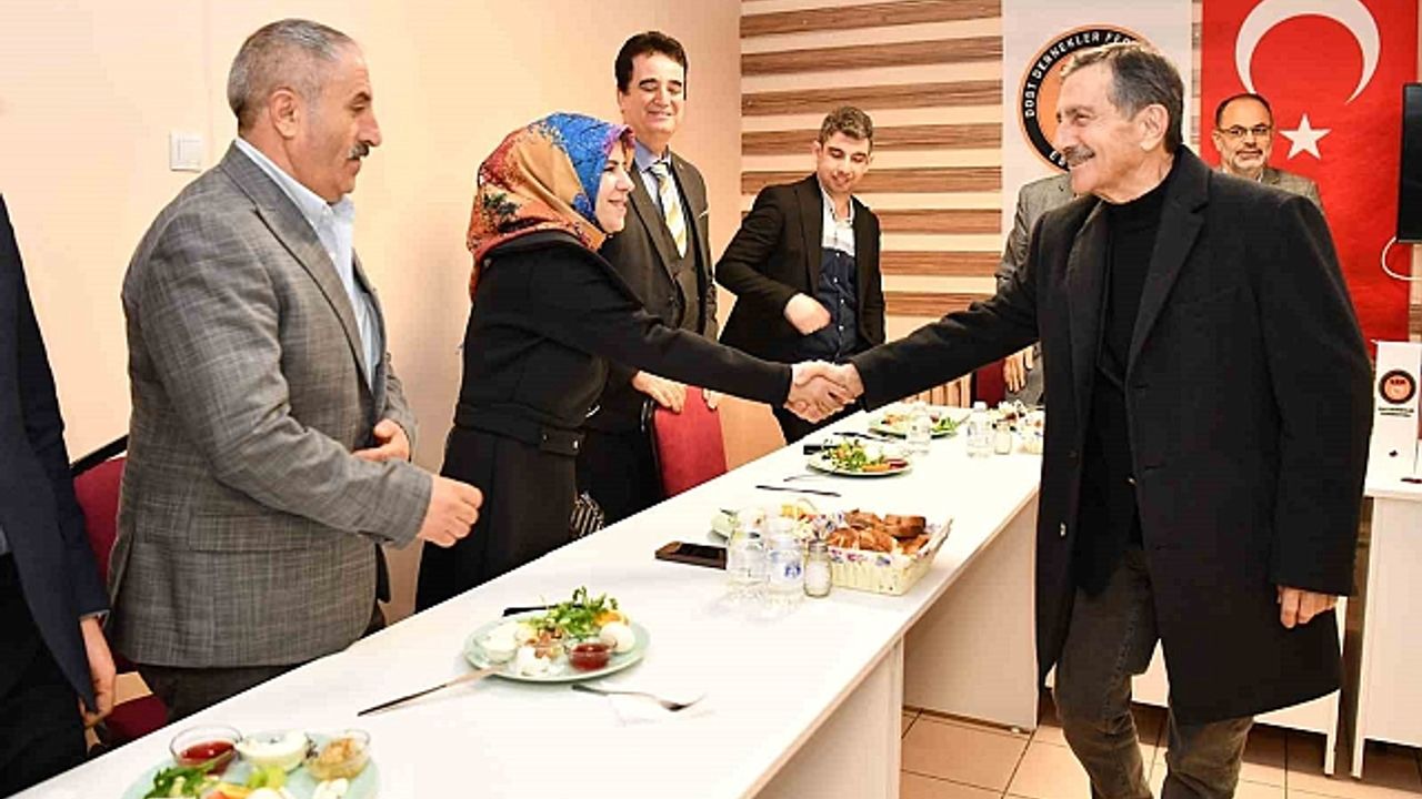 Başkan Ataç''tan dost dernekler federasyonuna ziyaret