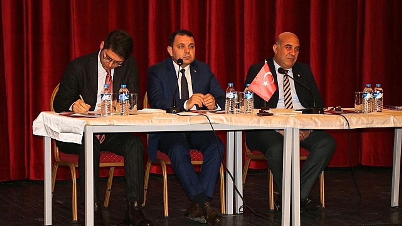 Erciş''te Eğitim Değerlendirme Toplantısı gerçekleştirildi