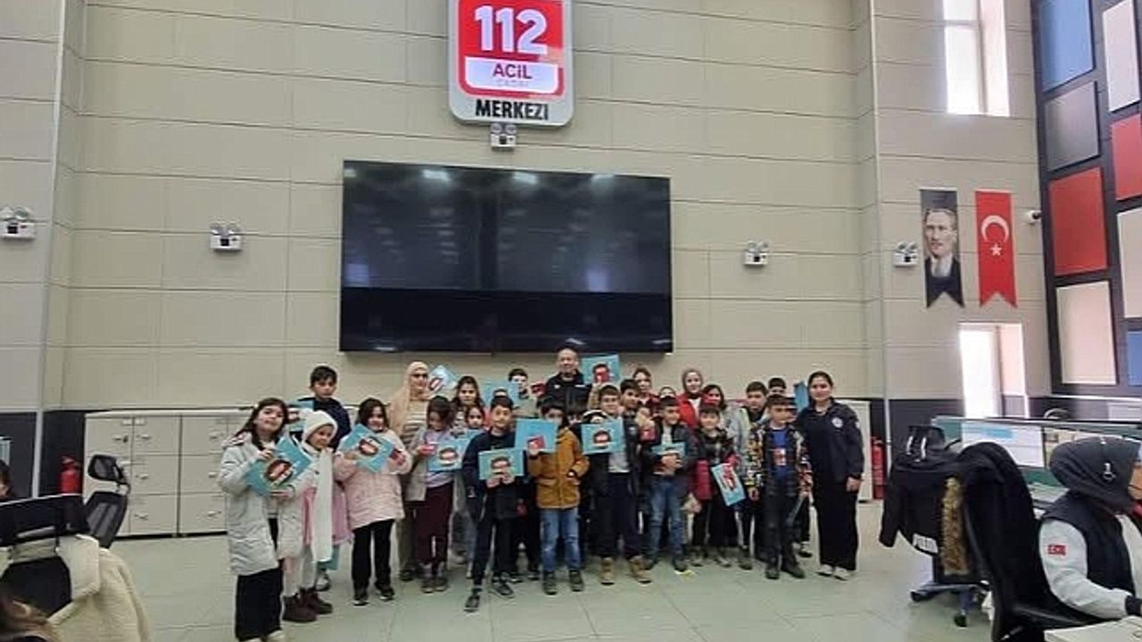 Gençler, 112 Acil Çağrı Merkezini Ziyaret Etti