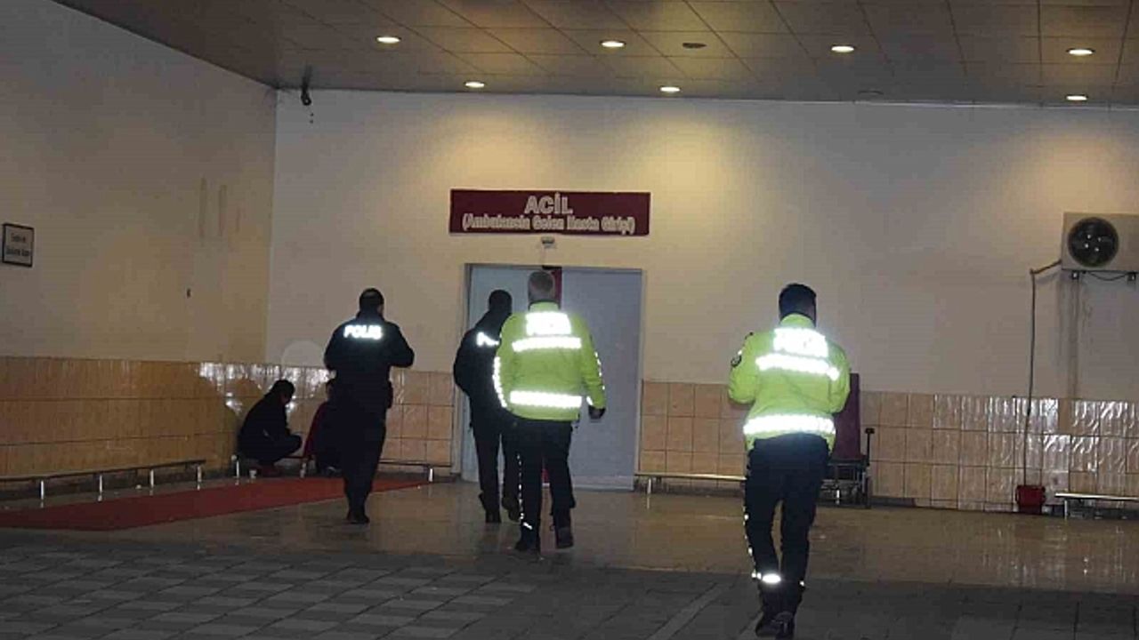 Malatya''da kontrolden çıkan araç bahçeye düştü: 6 yaralı