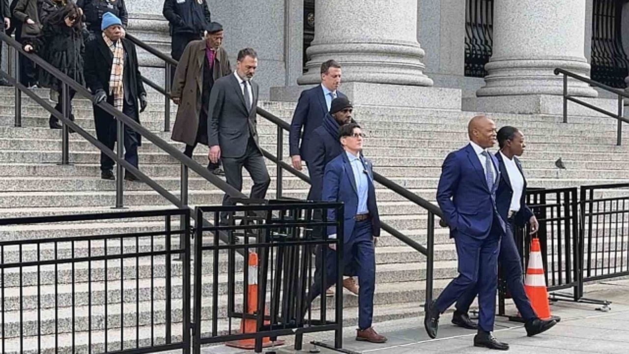 New York Belediye Başkanı Eric Adams hakkındaki suçlamaların düşürülmesine ilişkin duruşmada karar çıkmadı
