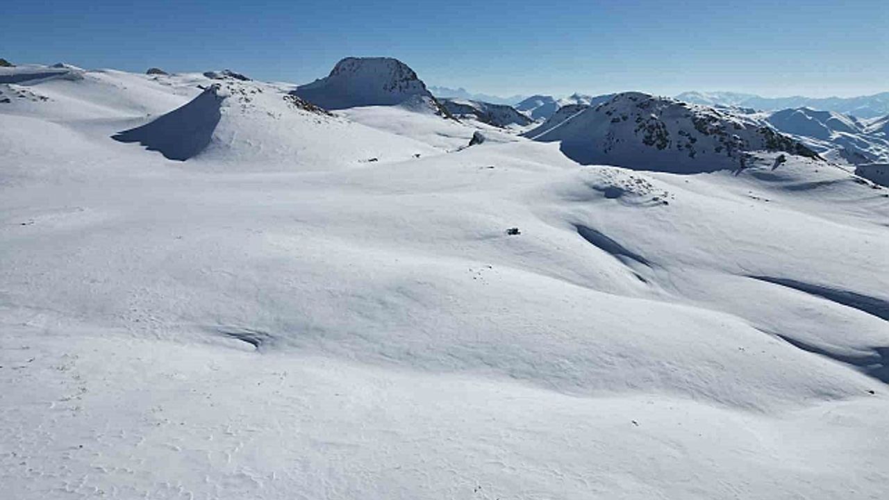 Şırnak''ta karla kaplı alanlar havadan görüntülendi