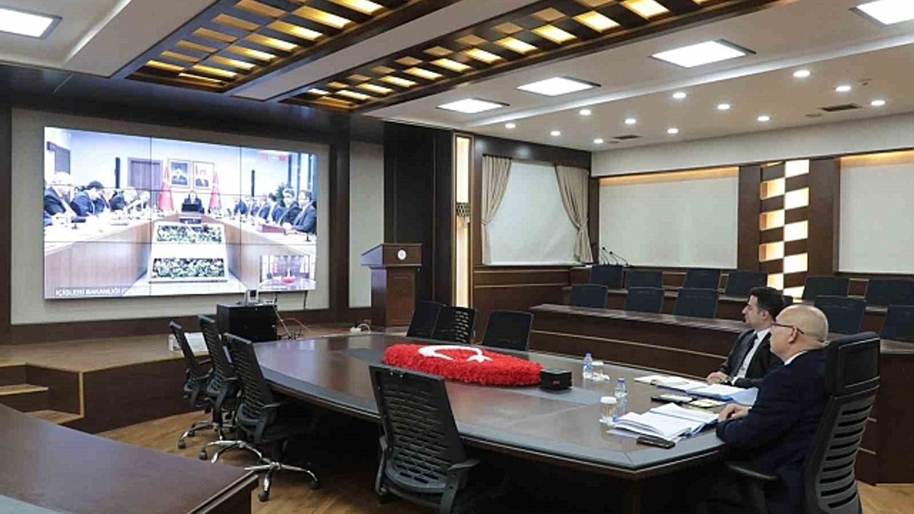 Ağrı Valisi Koç, Hayvanları Koruma Kanunu Toplantısına katıldı