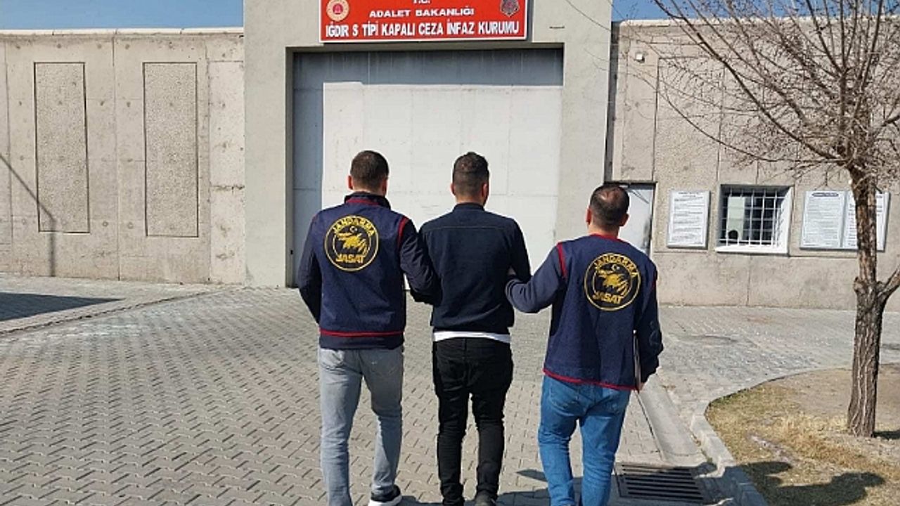 Aranan 1 Şahıs Jandarma Dedektifleri Tarafından Yakalandı.