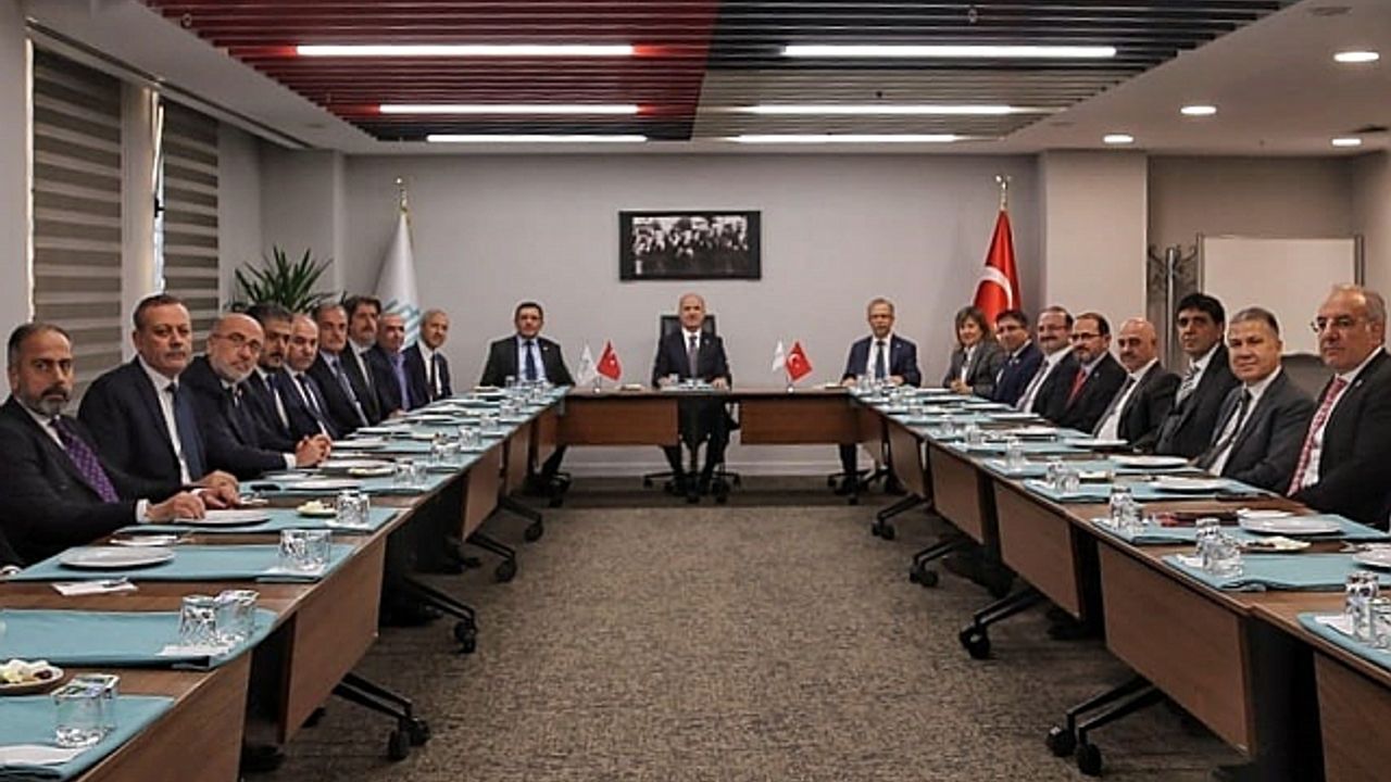 Atatürk Üniversitesi Rektörü Prof. Dr. Ahmet Hacımüftüoğlu, Dünya Su Günü: Su Verimliliği Zirvesi''ne katıldı