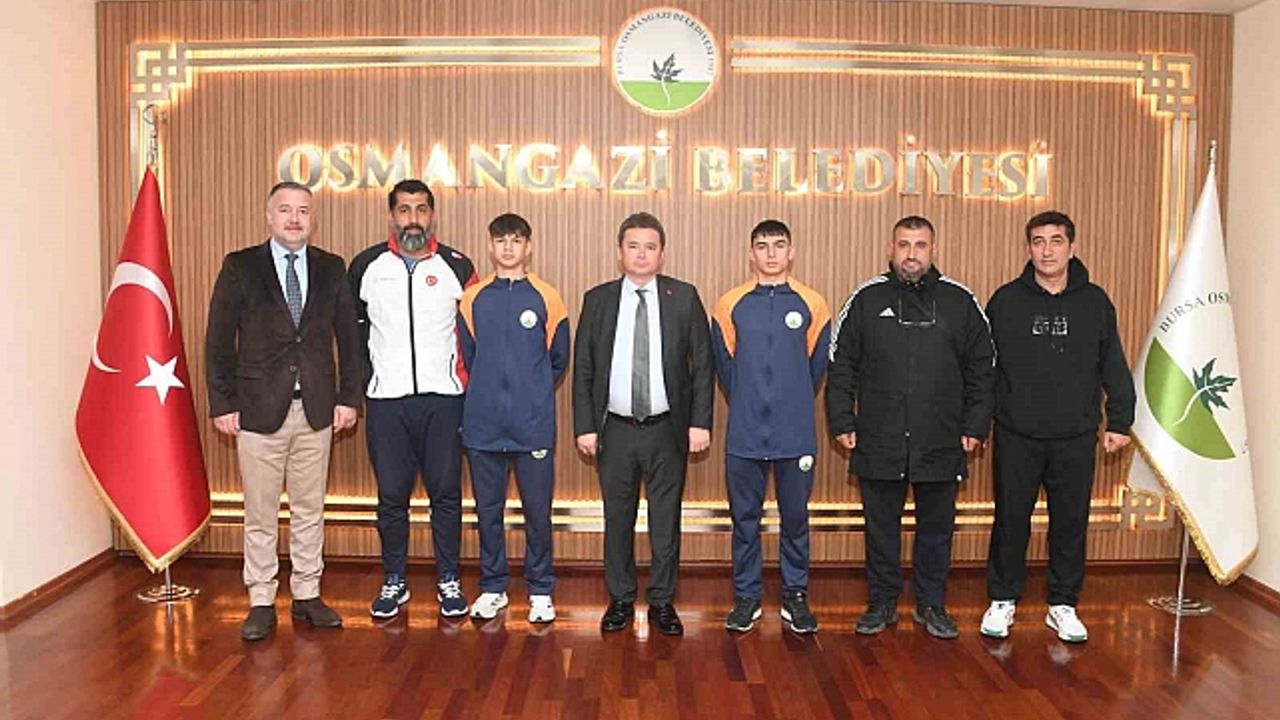 Başkan Aydın, milli sporcuları Dünya Şampiyonası''na uğurladı